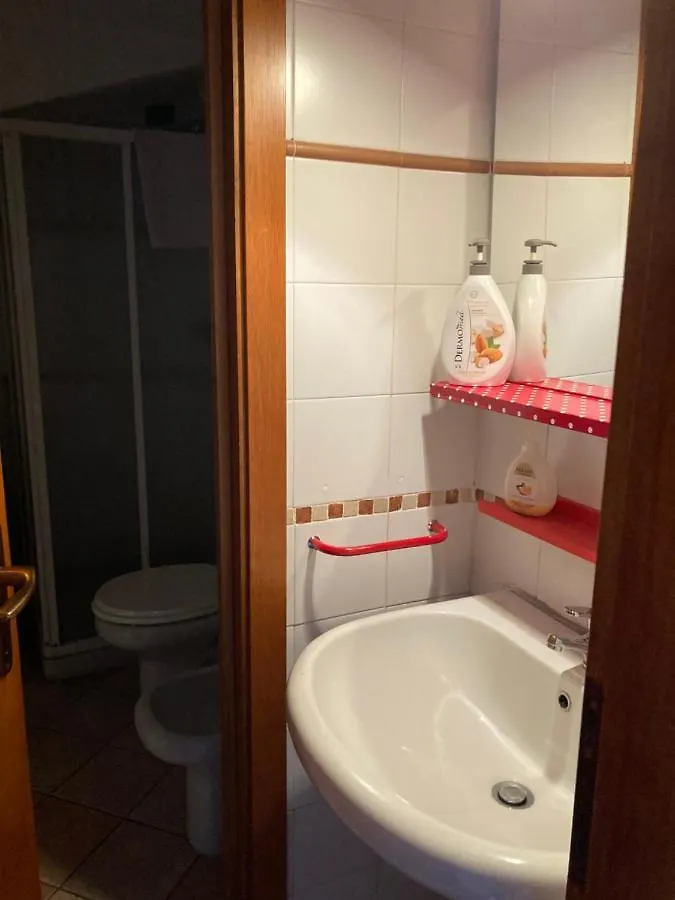 Ferienwohnung La Casa Rustica Di Ale E Becky Bergamo