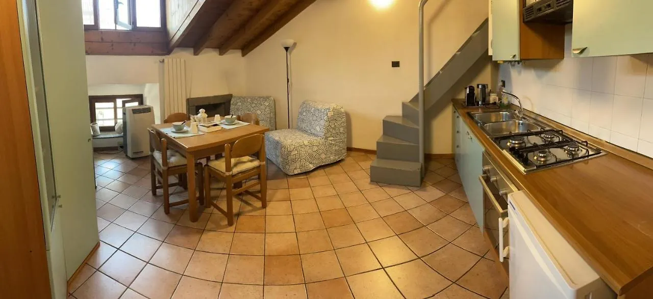 Ferienwohnung La Casa Rustica Di Ale E Becky Bergamo Apartment