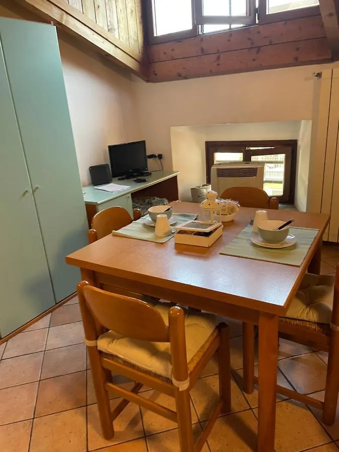 Apartment Ferienwohnung La Casa Rustica Di Ale E Becky Bergamo